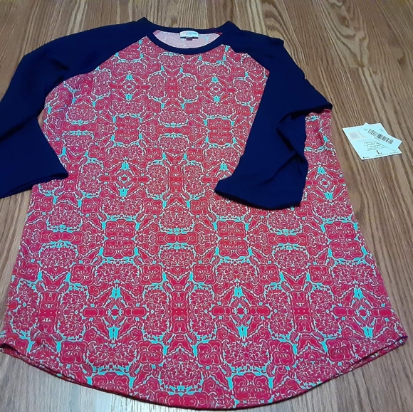πΊπ²$8or5/$20πΊπ² lularoe top